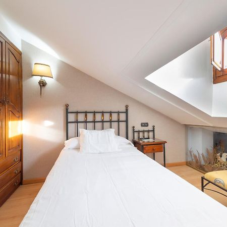 Hostal Sin Recep24H Puerta De La Villa - Pet Friendly & Restaurante Almazán Exteriér fotografie