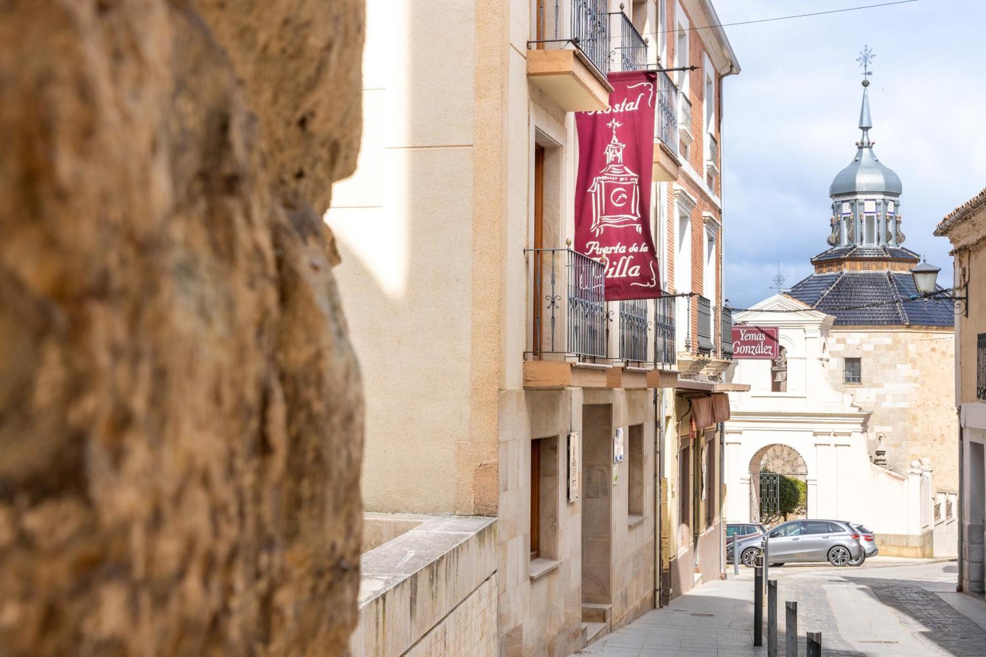 Hostal Sin Recep24H Puerta De La Villa - Pet Friendly & Restaurante Almazán Exteriér fotografie
